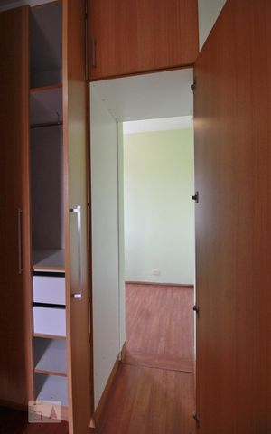 Apartamento à venda com 84m², 2 quartos e 1 vagaDetalhe da suíte