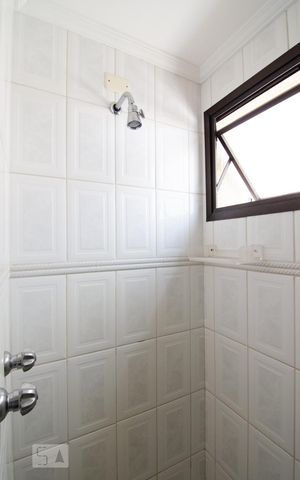 Apartamento à venda com 97m², 3 quartos e 2 vagas Apartamento à venda com 97m², 3 quartos e 2 vagasBanheiro