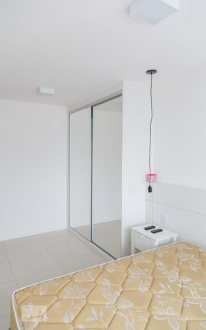 Apartamento para alugar com 78m², 2 quartos e 1 vagaSuíte