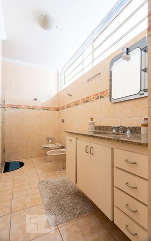 Casa à venda com 500m², 6 quartos e 3 vagasSuíte quarto 4