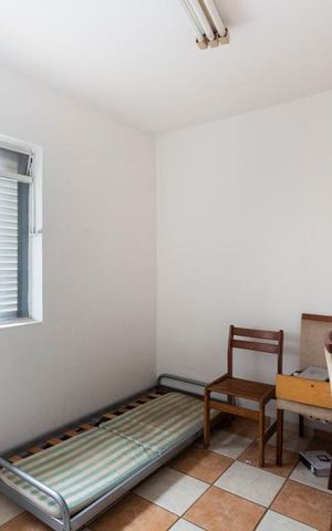 Casa à venda com 500m², 6 quartos e 3 vagasQuarto - edícula