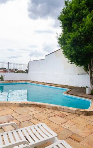 Casa à venda com 500m², 6 quartos e 3 vagasPiscina