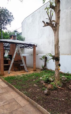 Casa à venda com 500m², 6 quartos e 3 vagasÁrea externa - churrasqueira/Edícula