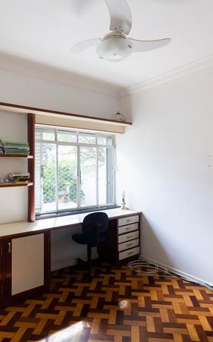 Casa à venda com 500m², 6 quartos e 3 vagasQuarto 2