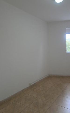 Casa à venda com 350m², 5 quartos e 4 vagasQuarto de Serviço