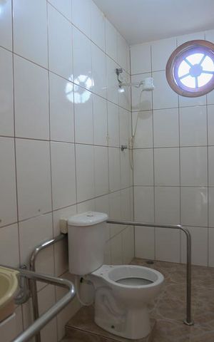 Casa à venda com 350m², 5 quartos e 4 vagasBanheiro