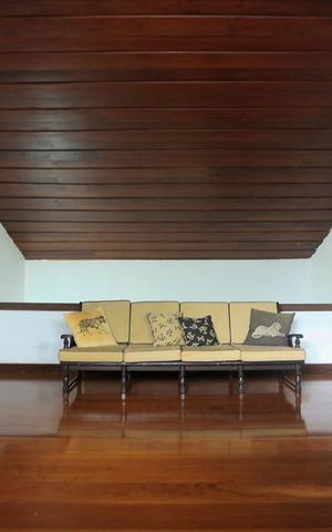 Casa à venda com 350m², 5 quartos e 4 vagasSala de TV