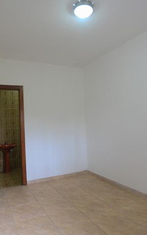Casa à venda com 350m², 5 quartos e 4 vagasQuarto de Serviço