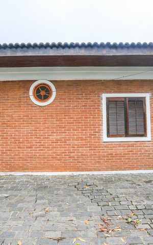 Casa à venda com 350m², 5 quartos e 4 vagasGaragem