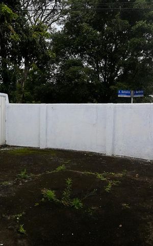 Casa à venda com 350m², 5 quartos e 4 vagasÁrea Externa 