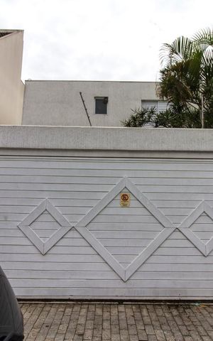 Casa à venda com 500m², 5 quartos e 3 vagasFachada 
