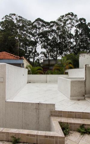 Casa à venda com 500m², 5 quartos e 3 vagasQuintal dos Fundos 