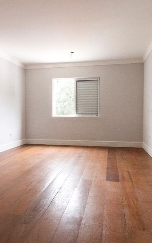 Casa à venda com 500m², 5 quartos e 3 vagasQuarto Suíte 2