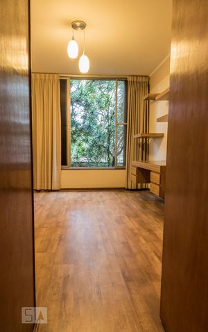 Casa à venda com 267m², 4 quartos e 2 vagas Casa à venda com 267m², 4 quartos e 2 vagasSuíte 2