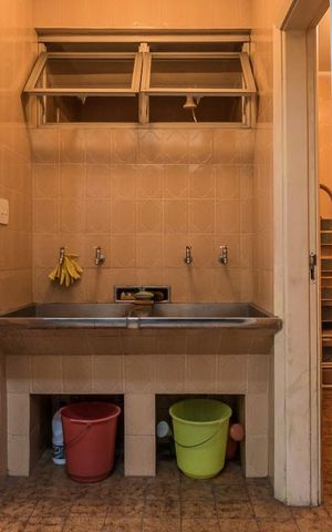 Casa à venda com 267m², 4 quartos e 2 vagas Casa à venda com 267m², 4 quartos e 2 vagasÁrea de Serviço