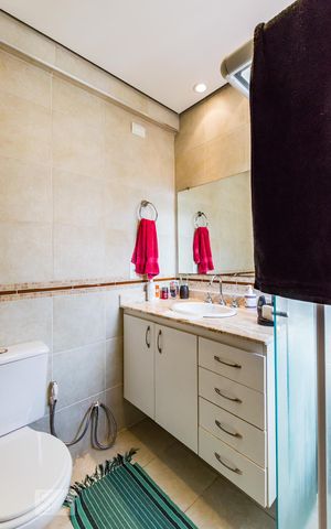Apartamento à venda com 101m², 2 quartos e 1 vaga Apartamento à venda com 101m², 2 quartos e 1 vagaBanheiro