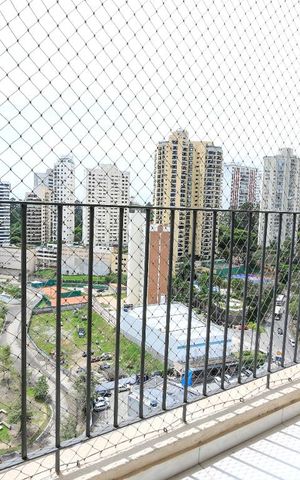 Apartamento para alugar com 72m², 2 quartos e 1 vagaVaranda