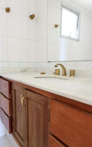 Apartamento para alugar com 72m², 2 quartos e 1 vagaBanheiro