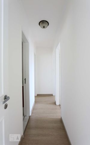 Apartamento para alugar com 72m², 2 quartos e 1 vagaCorredor