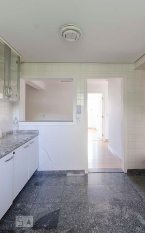 Apartamento à venda com 150m², 3 quartos e 2 vagasCozinha