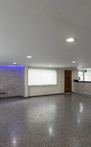 Apartamento à venda com 90m², 3 quartos e 2 vagasÁrea comum - Salão de festas
