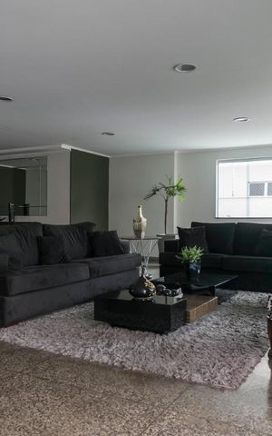 Apartamento à venda com 90m², 3 quartos e 2 vagasÁrea comum - Hall social