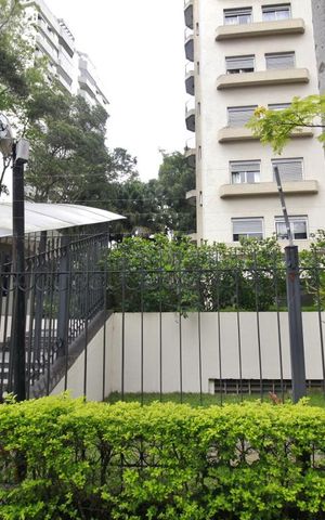 Apartamento à venda com 147m², 4 quartos e 3 vagasFachada