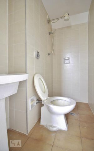 Apartamento à venda com 147m², 4 quartos e 3 vagasBanheiro de serviço