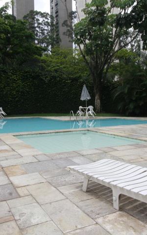 Apartamento à venda com 147m², 4 quartos e 3 vagasPiscinas