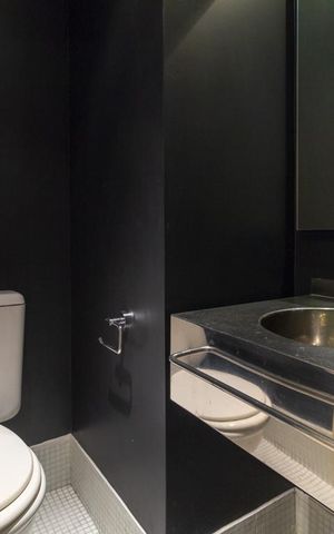 Studio à venda com 80m², 1 quarto e 2 vagas Studio à venda com 80m², 1 quarto e 2 vagasBanheiro