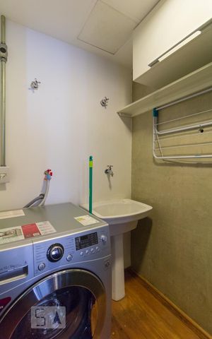 Studio à venda com 80m², 1 quarto e 2 vagas Studio à venda com 80m², 1 quarto e 2 vagasÁrea de serviço
