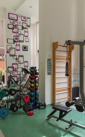 Studio à venda com 80m², 1 quarto e 2 vagas Studio à venda com 80m², 1 quarto e 2 vagasAcademia