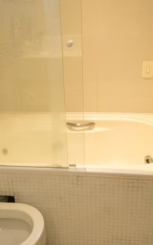 Apartamento à venda com 250m², 4 quartos e 3 vagasBanheiro suíte 1