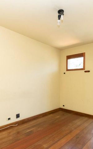 Apartamento à venda com 280m², 3 quartos e 2 vagas Apartamento à venda com 280m², 3 quartos e 2 vagasQuarto 1