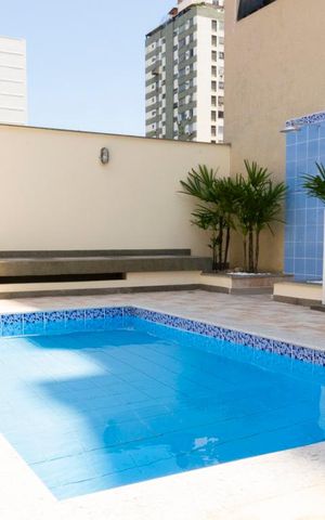 Apartamento à venda com 280m², 3 quartos e 2 vagas Apartamento à venda com 280m², 3 quartos e 2 vagasPiscina
