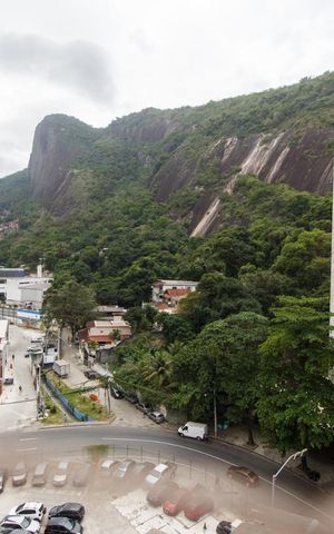 Apartamento à venda com 128m², 3 quartos e 2 vagasVista Sacada