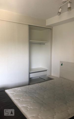 Studio para alugar com 34m², 1 quarto e 1 vaga Studio para alugar com 34m², 1 quarto e 1 vagastudio