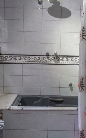 Casa à venda com 400m², 3 quartos e 3 vagasBanheiro 1