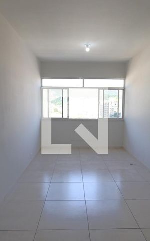 Apartamento à venda com 95m², 3 quartos e 1 vagaSala