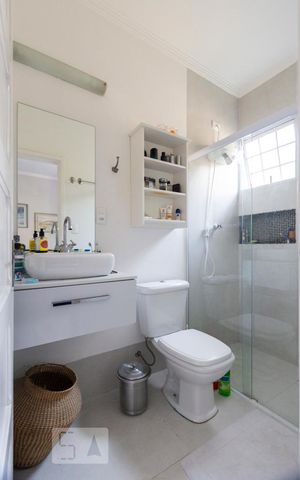 Casa para alugar com 200m², 4 quartos e 2 vagasSuíte quarto 3