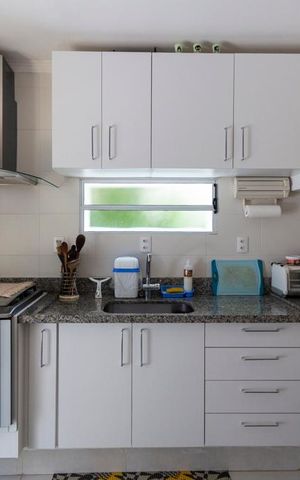 Casa para alugar com 200m², 4 quartos e 2 vagasCozinha