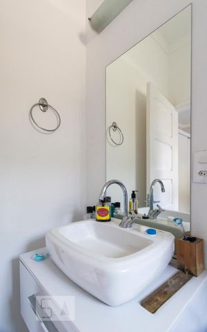 Casa para alugar com 200m², 4 quartos e 2 vagasSuíte quarto 3