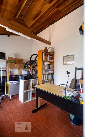 Casa para alugar com 200m², 4 quartos e 2 vagasEdícula - Escritório