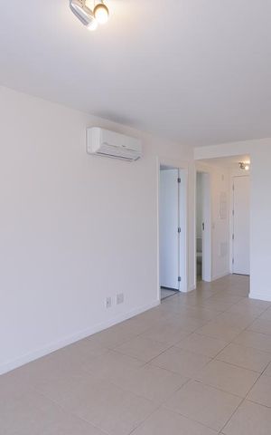 Apartamento à venda com 100m², 3 quartos e 2 vagasSala