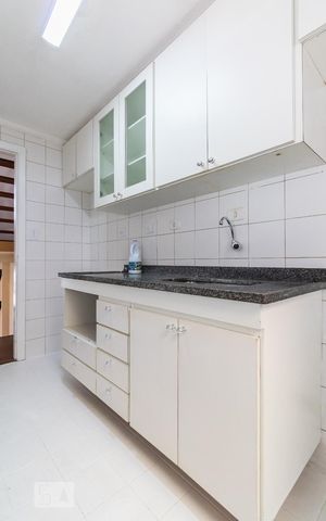 Casa de condomínio à venda com 160m², 2 quartos e 2 vagas Casa de condomínio à venda com 160m², 2 quartos e 2 vagasCozinha