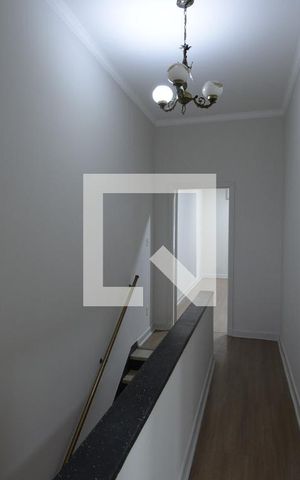 Casa para alugar com 220m², 3 quartos e sem vagaCorredor