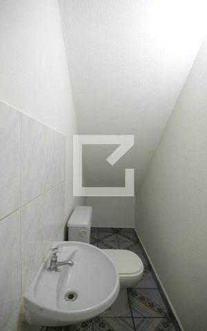 Casa para alugar com 220m², 3 quartos e sem vagaLavabo
