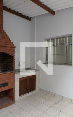 Casa para alugar com 220m², 3 quartos e sem vagaChurrasqueira/ Quintal