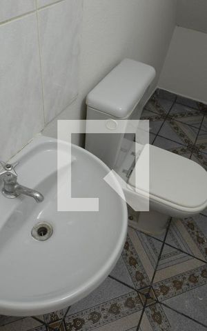 Casa para alugar com 220m², 3 quartos e sem vagaLavabo