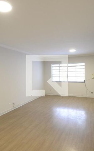 Casa para alugar com 220m², 3 quartos e sem vagaSala